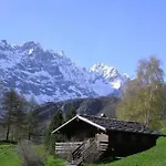 'lo Chalet' Der Balkon Ueber Dem Matterhorntal By Interhome Apartament