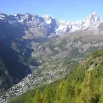 'lo Chalet' Der Balkon Ueber Dem Matterhorntal By Interhome