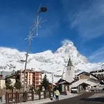 Lejlighed 'lo Chalet' Der Balkon Ueber Dem Matterhorntal By Interhome Valtournenche