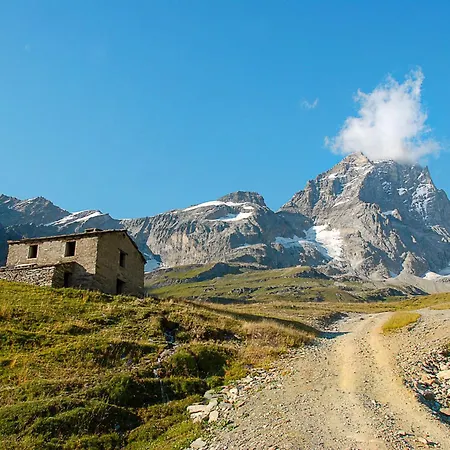 'lo Chalet' Der Balkon Ueber Dem Matterhorntal By Interhome *
